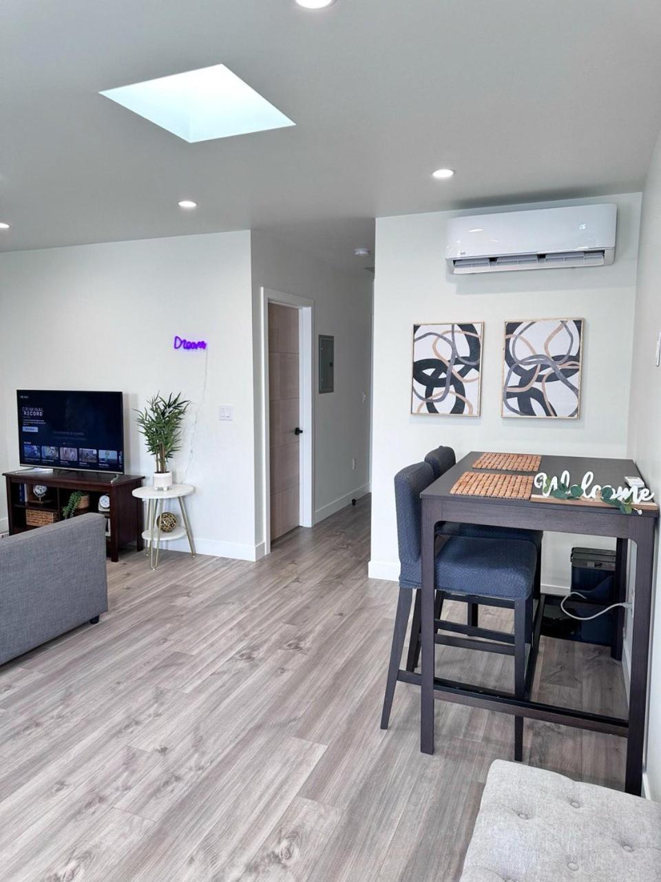 New Built House In Angeles And Hottube! Casa de férias *